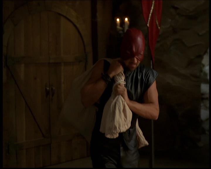 Charmed-Online-dot-net_608SwordAndTheCity1250.jpg Charmed-Online-dot-net_608SwordAndTheCity1250.jpg