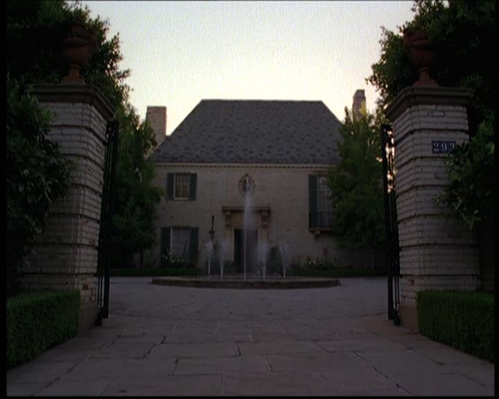 Charmed-Online-dot-net_608SwordAndTheCity1289.jpg Charmed-Online-dot-net_608SwordAndTheCity1289.jpg