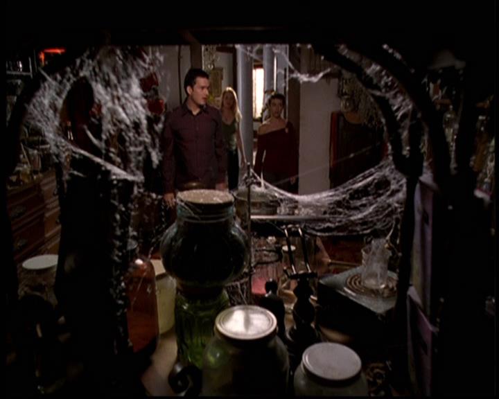 Charmed-Online-dot-net_608SwordAndTheCity1294.jpg Charmed-Online-dot-net_608SwordAndTheCity1294.jpg