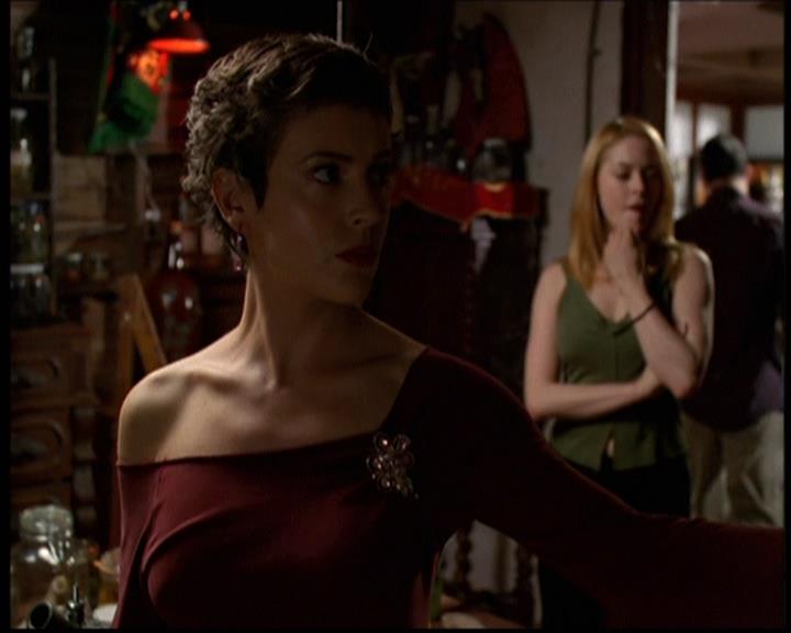Charmed-Online-dot-net_608SwordAndTheCity1323.jpg Charmed-Online-dot-net_608SwordAndTheCity1323.jpg