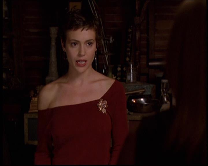 Charmed-Online-dot-net_608SwordAndTheCity1330.jpg Charmed-Online-dot-net_608SwordAndTheCity1330.jpg