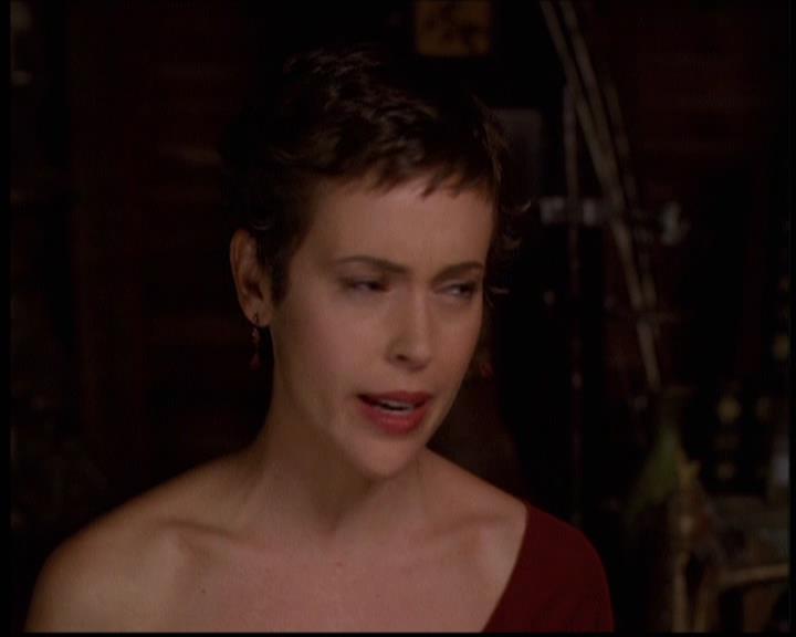 Charmed-Online-dot-net_608SwordAndTheCity1347.jpg Charmed-Online-dot-net_608SwordAndTheCity1347.jpg