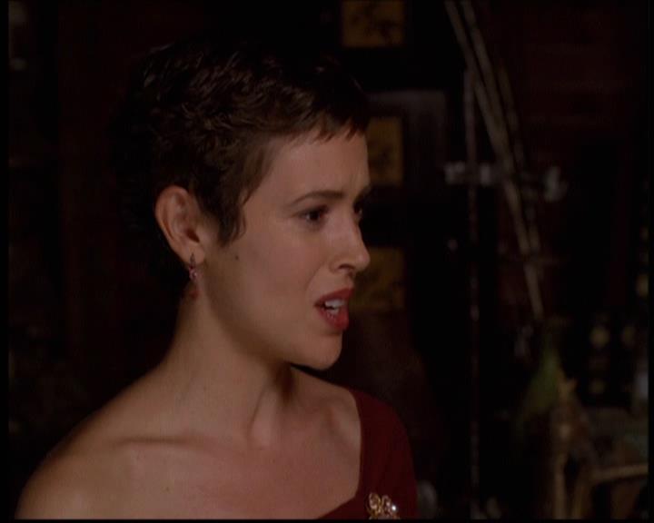 Charmed-Online-dot-net_608SwordAndTheCity1348.jpg Charmed-Online-dot-net_608SwordAndTheCity1348.jpg