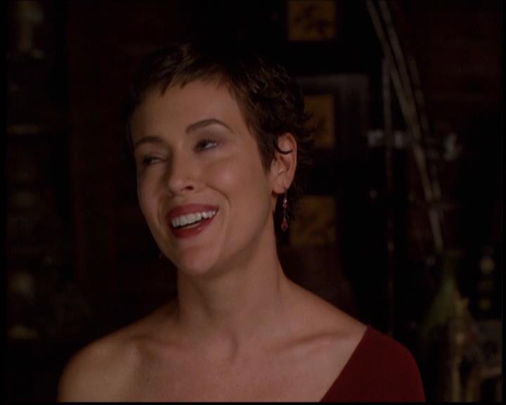 Charmed-Online-dot-net_608SwordAndTheCity1356.jpg Charmed-Online-dot-net_608SwordAndTheCity1356.jpg