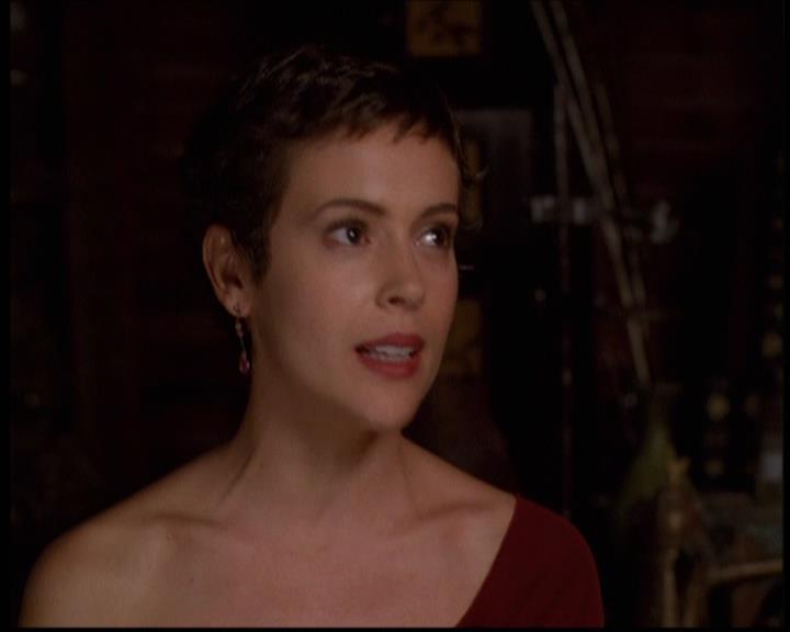 Charmed-Online-dot-net_608SwordAndTheCity1363.jpg Charmed-Online-dot-net_608SwordAndTheCity1363.jpg