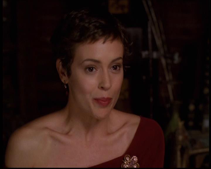 Charmed-Online-dot-net_608SwordAndTheCity1369.jpg Charmed-Online-dot-net_608SwordAndTheCity1369.jpg