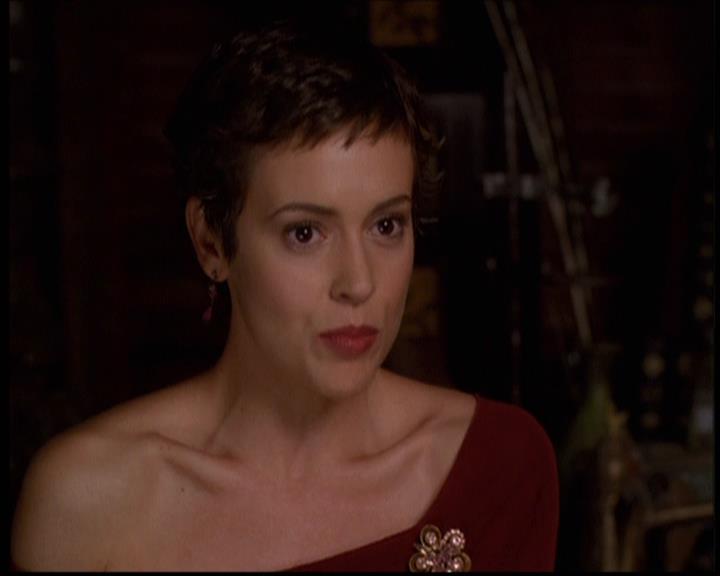 Charmed-Online-dot-net_608SwordAndTheCity1370.jpg Charmed-Online-dot-net_608SwordAndTheCity1370.jpg