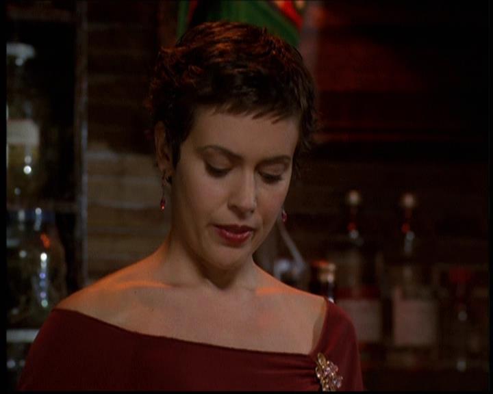 Charmed-Online-dot-net_608SwordAndTheCity1469.jpg Charmed-Online-dot-net_608SwordAndTheCity1469.jpg