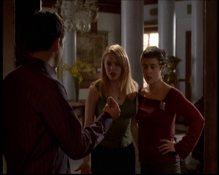 Charmed-Online-dot-net_608SwordAndTheCity1479.jpg Charmed-Online-dot-net_608SwordAndTheCity1479.jpg