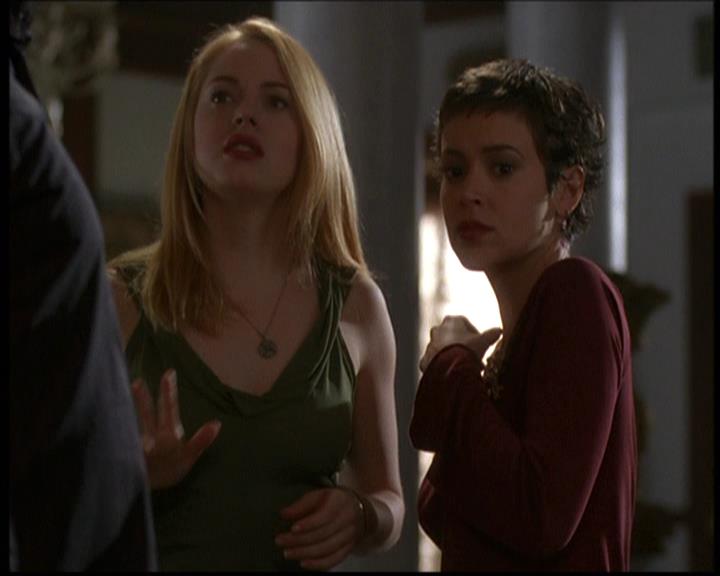 Charmed-Online-dot-net_608SwordAndTheCity1485.jpg Charmed-Online-dot-net_608SwordAndTheCity1485.jpg