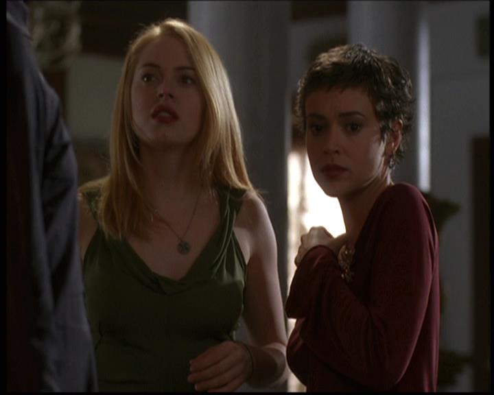 Charmed-Online-dot-net_608SwordAndTheCity1486.jpg Charmed-Online-dot-net_608SwordAndTheCity1486.jpg