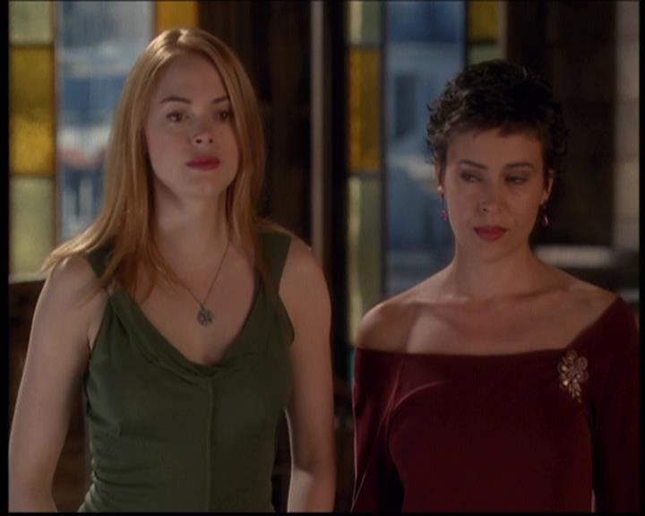 Charmed-Online-dot-net_608SwordAndTheCity1553.jpg Charmed-Online-dot-net_608SwordAndTheCity1553.jpg