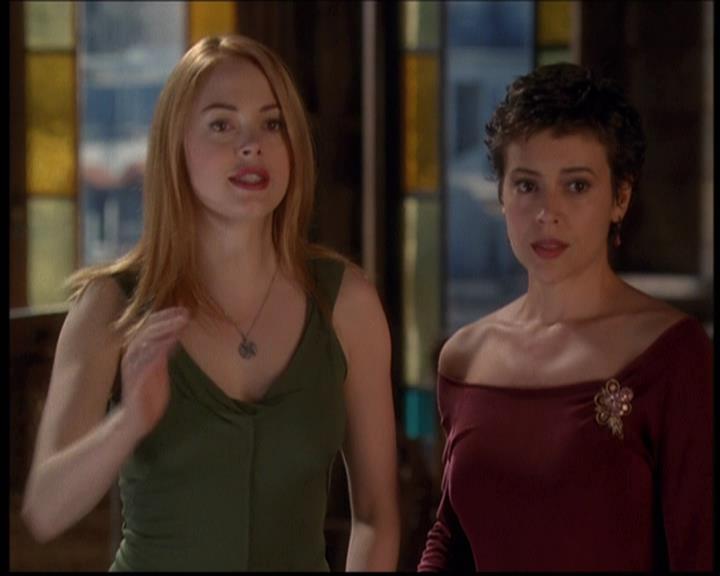 Charmed-Online-dot-net_608SwordAndTheCity1559.jpg Charmed-Online-dot-net_608SwordAndTheCity1559.jpg