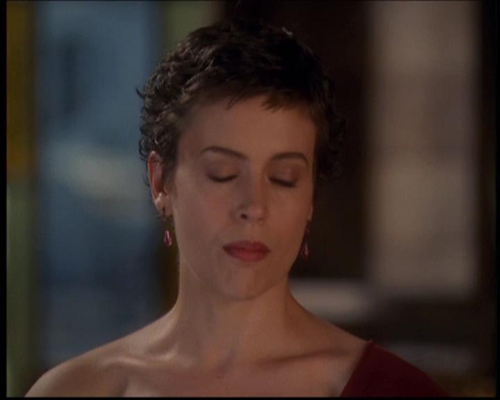 Charmed-Online-dot-net_608SwordAndTheCity1573.jpg Charmed-Online-dot-net_608SwordAndTheCity1573.jpg