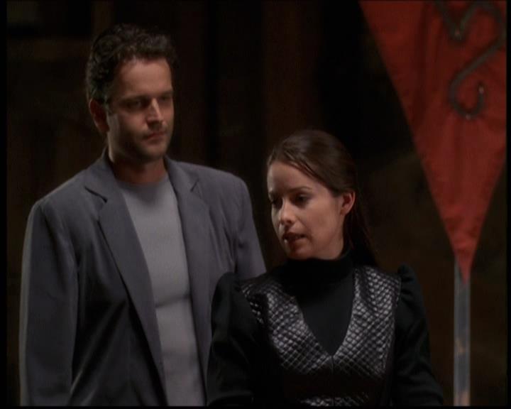 Charmed-Online-dot-net_608SwordAndTheCity1593.jpg Charmed-Online-dot-net_608SwordAndTheCity1593.jpg