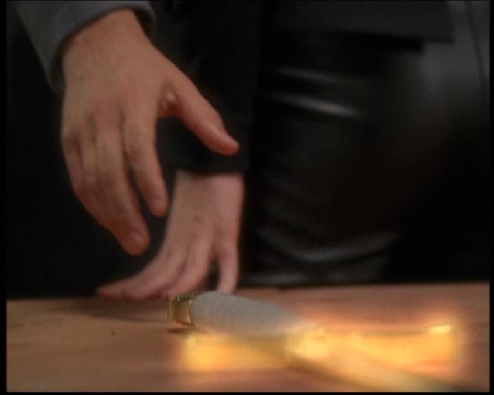 Charmed-Online-dot-net_608SwordAndTheCity1656.jpg Charmed-Online-dot-net_608SwordAndTheCity1656.jpg