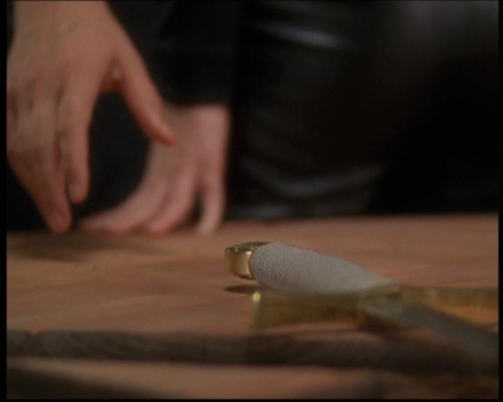 Charmed-Online-dot-net_608SwordAndTheCity1657.jpg Charmed-Online-dot-net_608SwordAndTheCity1657.jpg