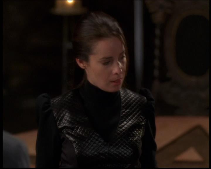 Charmed-Online-dot-net_608SwordAndTheCity1695.jpg Charmed-Online-dot-net_608SwordAndTheCity1695.jpg