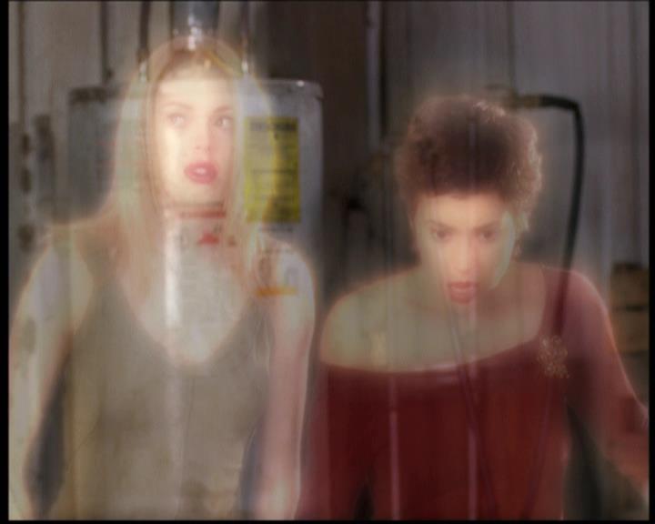 Charmed-Online-dot-net_608SwordAndTheCity1814.jpg Charmed-Online-dot-net_608SwordAndTheCity1814.jpg