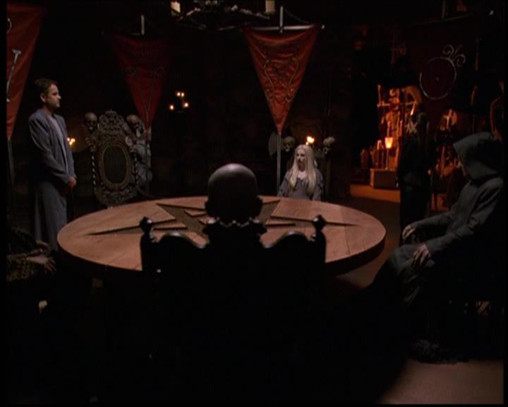 Charmed-Online-dot-net_608SwordAndTheCity1835.jpg Charmed-Online-dot-net_608SwordAndTheCity1835.jpg