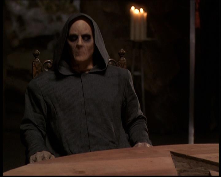 Charmed-Online-dot-net_608SwordAndTheCity1864.jpg Charmed-Online-dot-net_608SwordAndTheCity1864.jpg