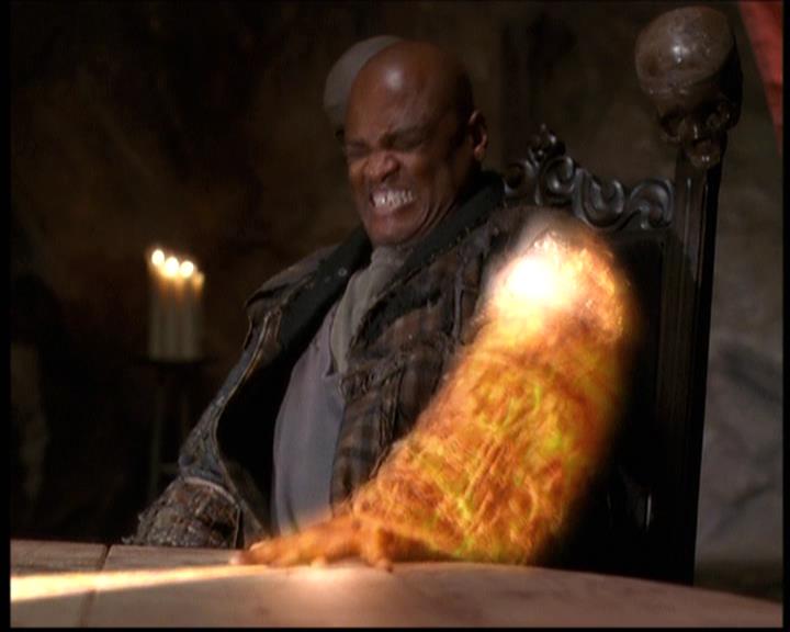 Charmed-Online-dot-net_608SwordAndTheCity1875.jpg Charmed-Online-dot-net_608SwordAndTheCity1875.jpg