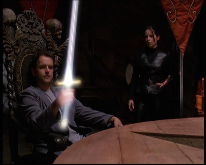 Charmed-Online-dot-net_608SwordAndTheCity1906.jpg