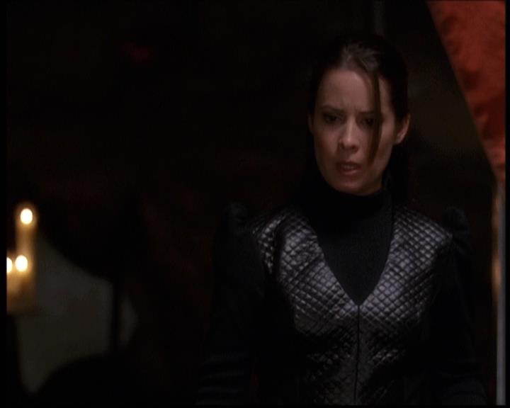 Charmed-Online-dot-net_608SwordAndTheCity1914.jpg