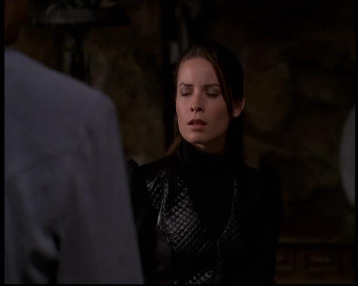 Charmed-Online-dot-net_608SwordAndTheCity1922.jpg