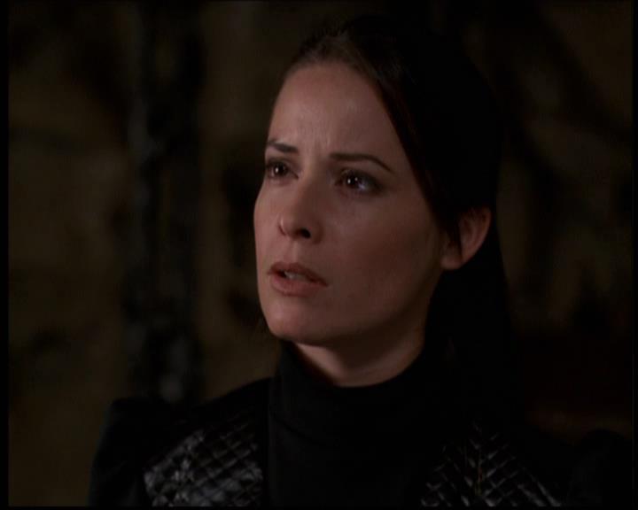 Charmed-Online-dot-net_608SwordAndTheCity1930.jpg