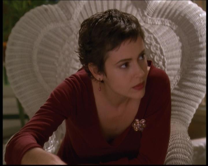 Charmed-Online-dot-net_608SwordAndTheCity1997.jpg