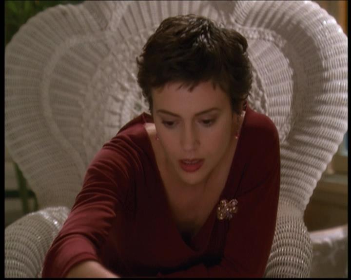 Charmed-Online-dot-net_608SwordAndTheCity2000.jpg Charmed-Online-dot-net_608SwordAndTheCity2000.jpg