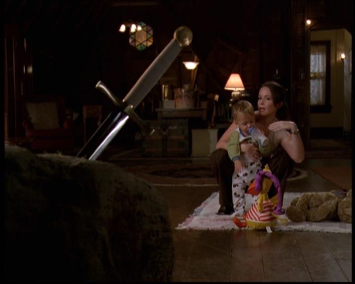 Charmed-Online-dot-net_608SwordAndTheCity2271.jpg