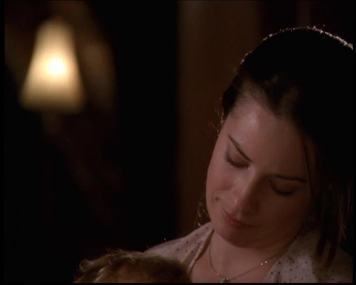 Charmed-Online-dot-net_608SwordAndTheCity2316.jpg