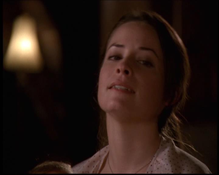 Charmed-Online-dot-net_608SwordAndTheCity2318.jpg