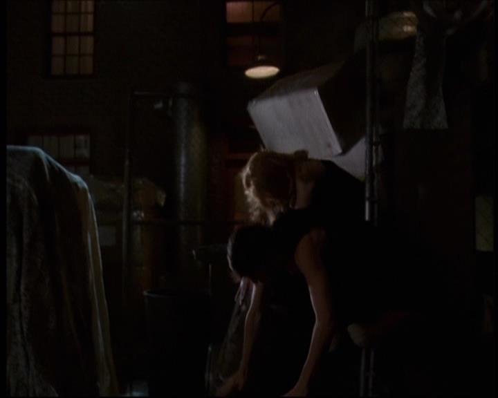 Charmed-Online-dot-609LittleMonsters0162.jpg Charmed-Online-dot-609LittleMonsters0162.jpg