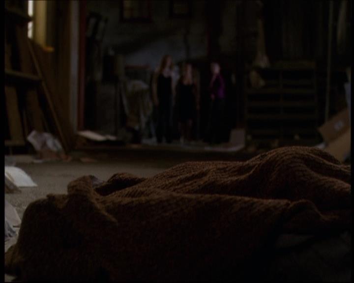 Charmed-Online-dot-609LittleMonsters0189.jpg Charmed-Online-dot-609LittleMonsters0189.jpg