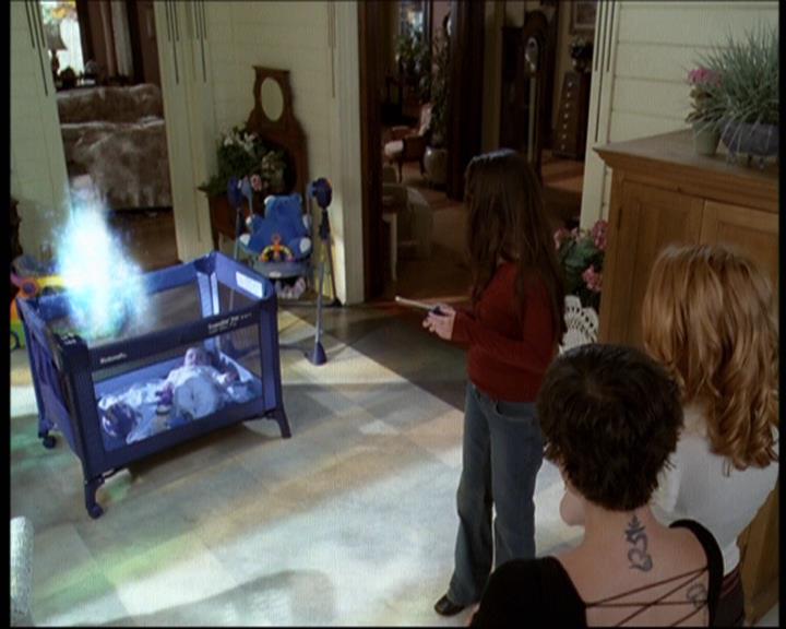 Charmed-Online-dot-609LittleMonsters0334.jpg Charmed-Online-dot-609LittleMonsters0334.jpg