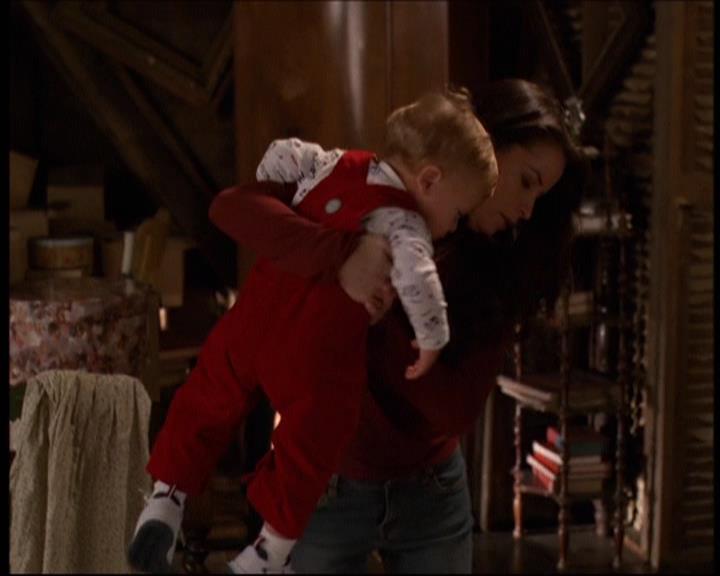 Charmed-Online-dot-609LittleMonsters1001.jpg Charmed-Online-dot-609LittleMonsters1001.jpg