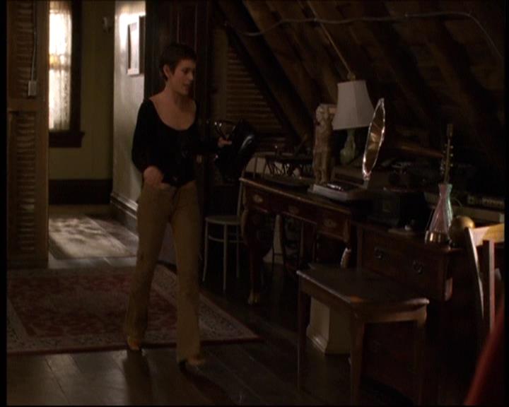 Charmed-Online-dot-609LittleMonsters1015.jpg Charmed-Online-dot-609LittleMonsters1015.jpg