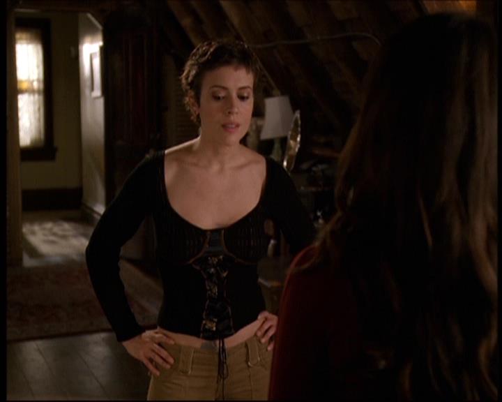 Charmed-Online-dot-609LittleMonsters1035.jpg Charmed-Online-dot-609LittleMonsters1035.jpg