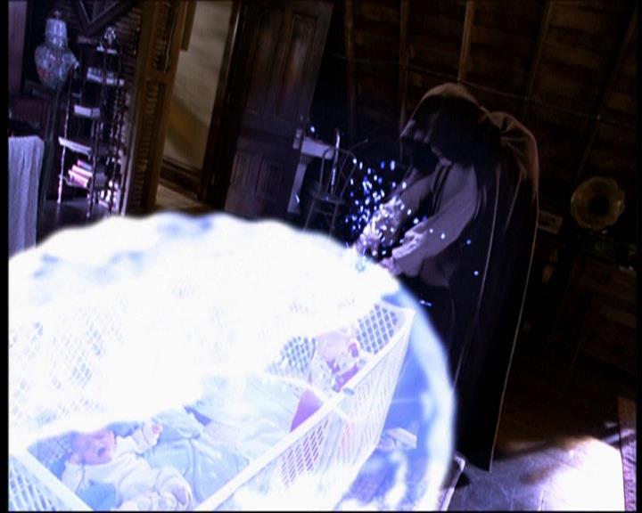 Charmed-Online-dot-609LittleMonsters1084.jpg Charmed-Online-dot-609LittleMonsters1084.jpg