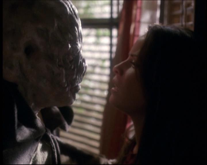 Charmed-Online-dot-609LittleMonsters1434.jpg Charmed-Online-dot-609LittleMonsters1434.jpg