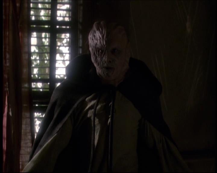 Charmed-Online-dot-609LittleMonsters1444.jpg Charmed-Online-dot-609LittleMonsters1444.jpg