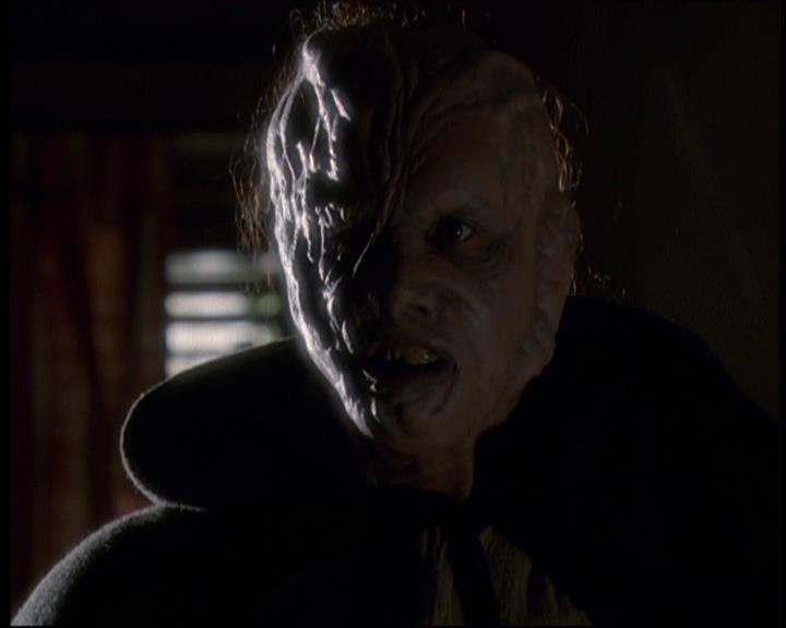 Charmed-Online-dot-609LittleMonsters1459.jpg Charmed-Online-dot-609LittleMonsters1459.jpg