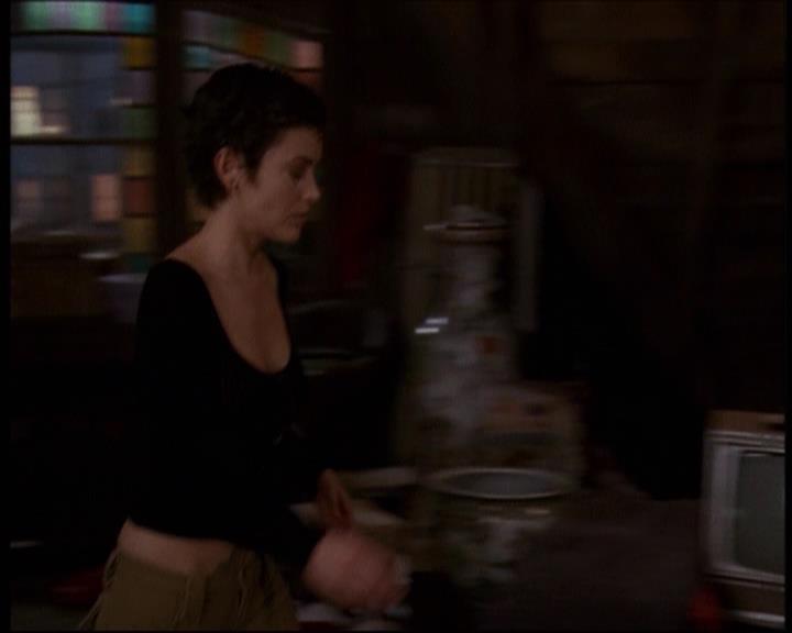 Charmed-Online-dot-609LittleMonsters1485.jpg Charmed-Online-dot-609LittleMonsters1485.jpg