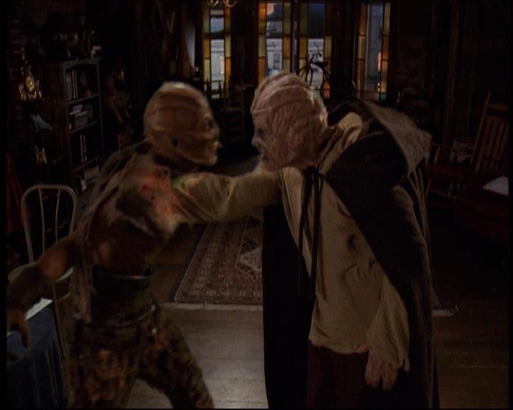 Charmed-Online-dot-609LittleMonsters1548.jpg Charmed-Online-dot-609LittleMonsters1548.jpg