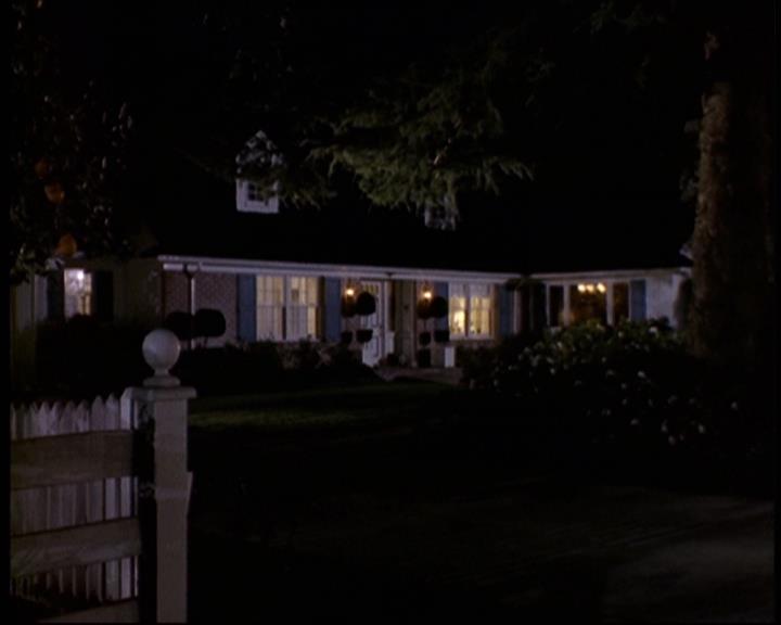 Charmed-Online-dot-609LittleMonsters1596.jpg Charmed-Online-dot-609LittleMonsters1596.jpg