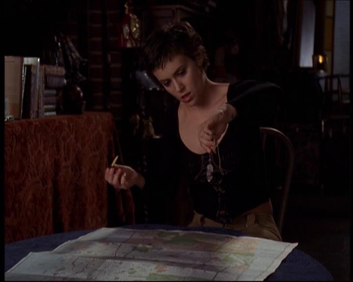 Charmed-Online-dot-609LittleMonsters1687.jpg Charmed-Online-dot-609LittleMonsters1687.jpg