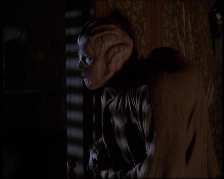 Charmed-Online-dot-609LittleMonsters1758.jpg Charmed-Online-dot-609LittleMonsters1758.jpg